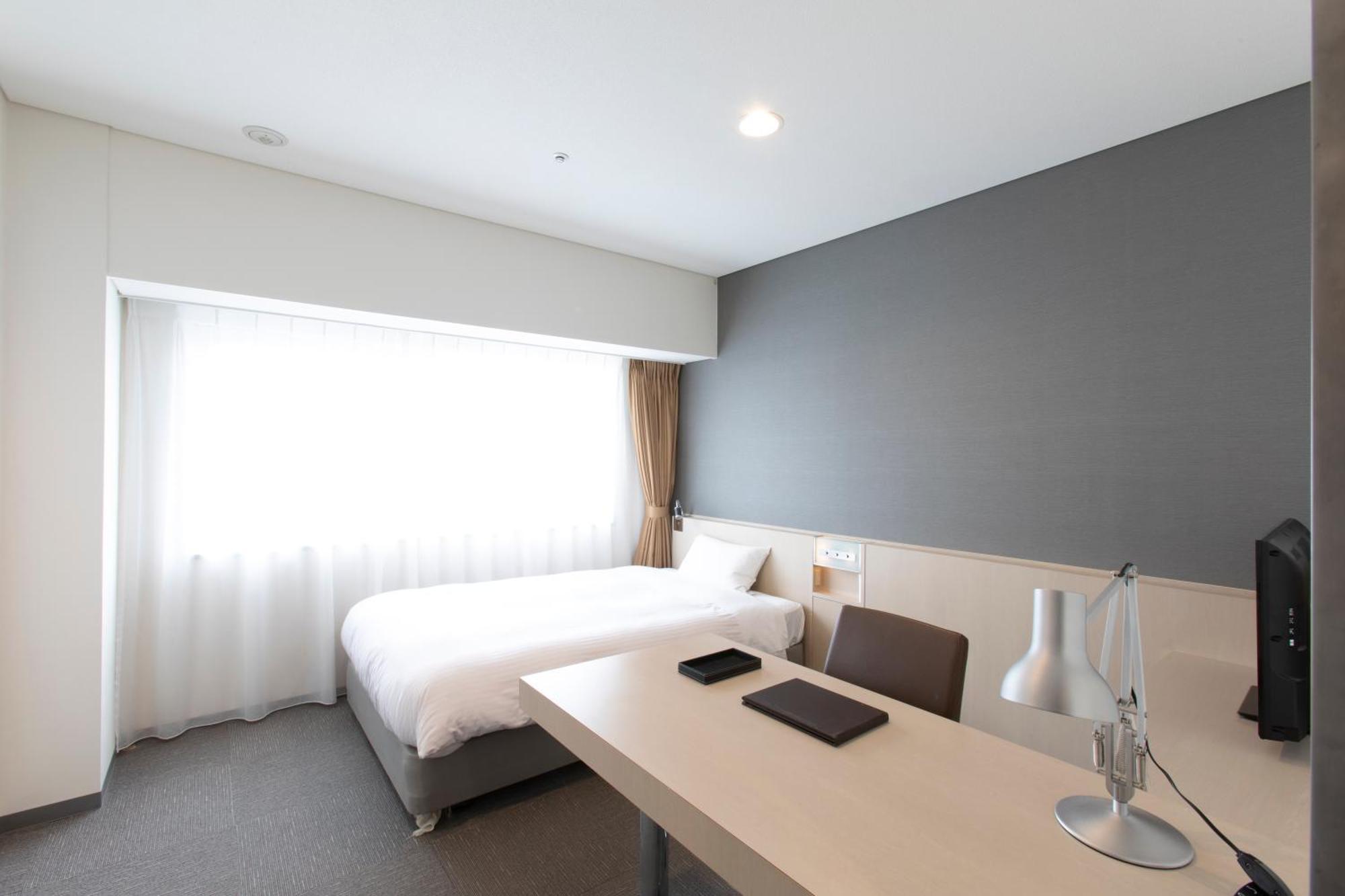 X Wave Funabashi Esterno foto